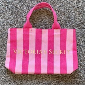 💕🍍Victoria’s Secret Pink Stripe Bag🍍💕